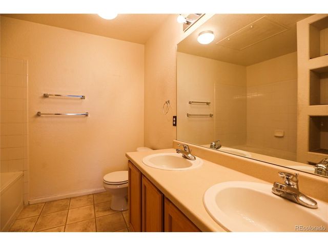 5255 Memphis St 921, Denver, CO 80239