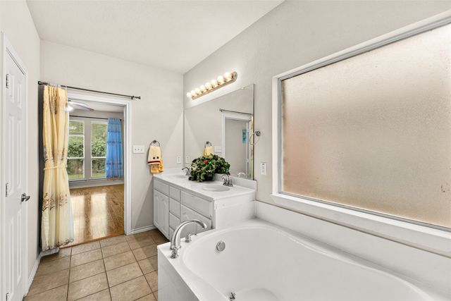 2208 Priscella Drive, Fort Worth, TX 76131