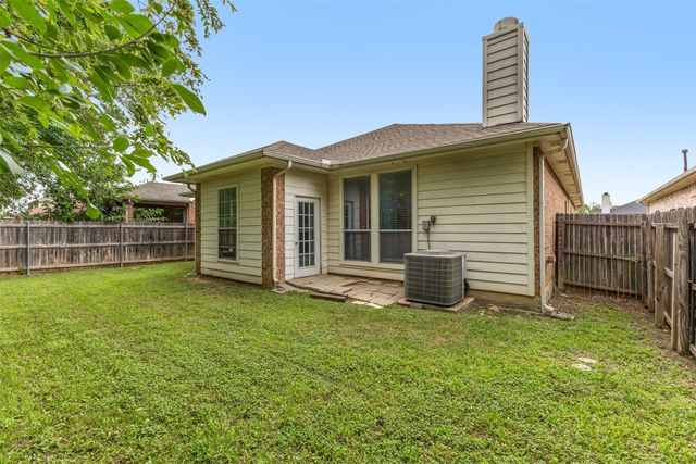 2208 Priscella Drive, Fort Worth, TX 76131