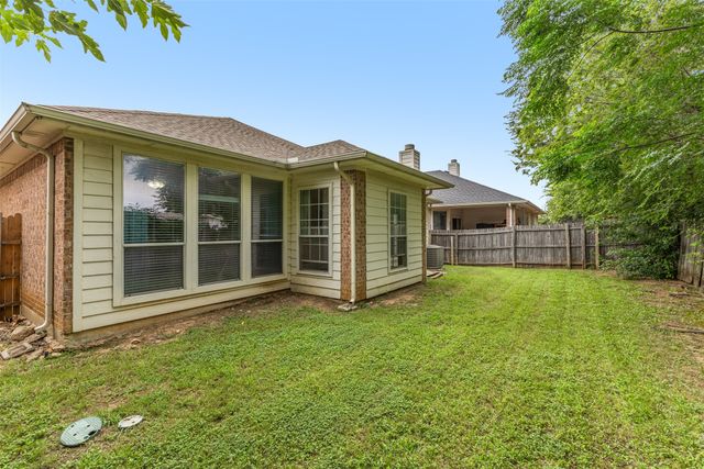 2208 Priscella Drive, Fort Worth, TX 76131