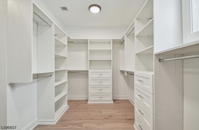 3 Bristol Ridge Rd, Boonton Twp., NJ 07005