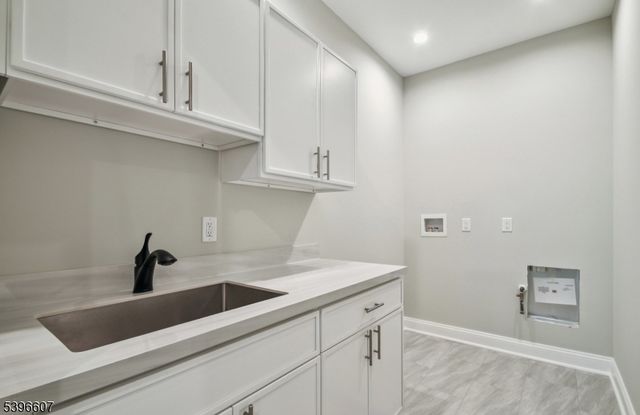 3 Bristol Ridge Rd, Boonton Twp., NJ 07005