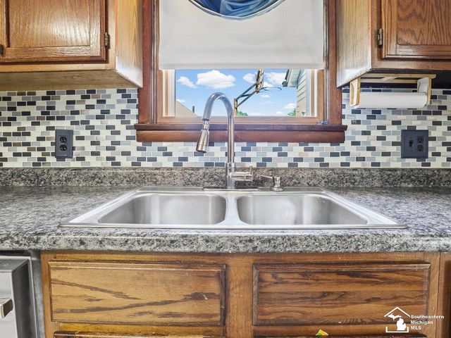 978 Streetman Street, Erie Twp, MI 48133
