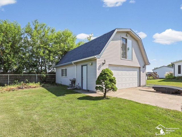 978 Streetman Street, Erie Twp, MI 48133