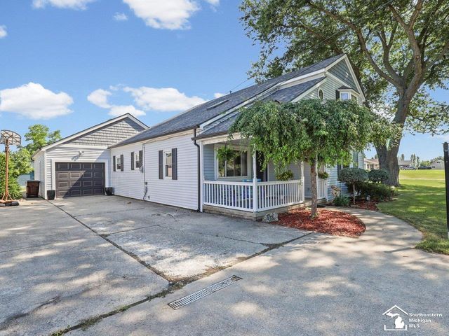 978 Streetman Street, Erie Twp, MI 48133
