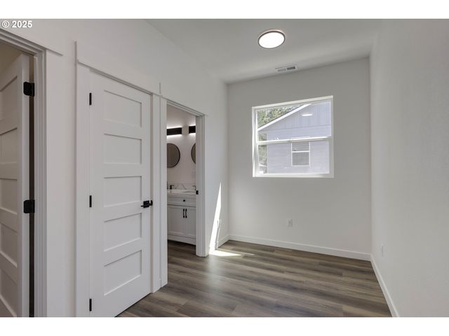 4801 Se Ina Ave, Milwaukie, OR 97267