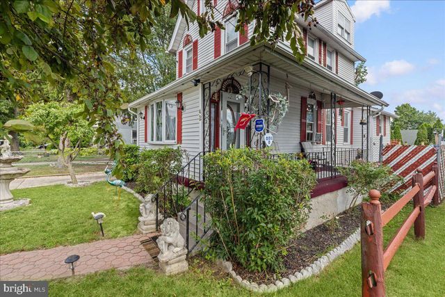 42 SPRUCE ST, Cherry Hill, NJ 08002