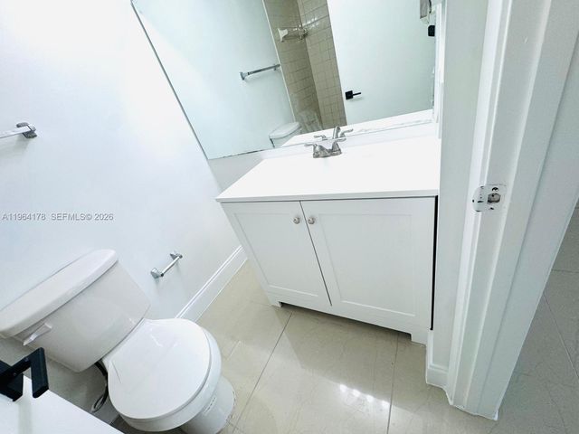 8730 N Sherman Cir 302, Miramar, FL 33025