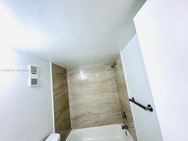 8730 N Sherman Cir 302, Miramar, FL 33025