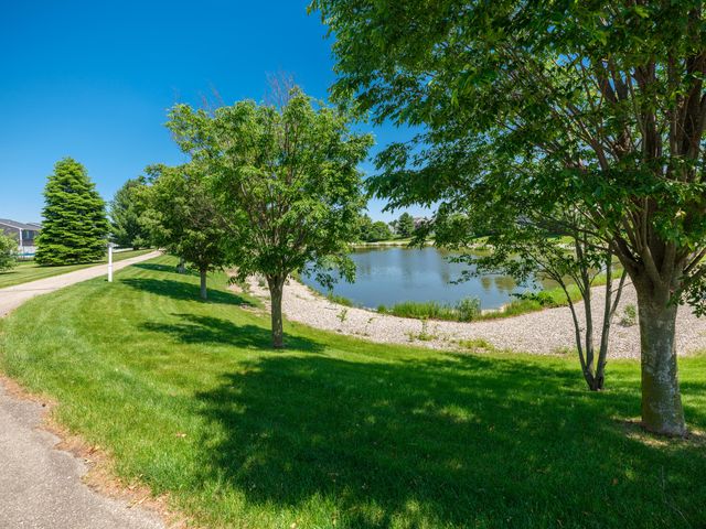 1108 Gardner Pond Lane, Vicksburg, MI 49097