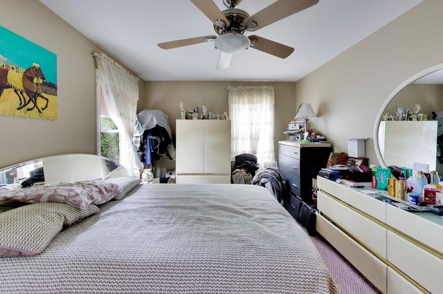 2908 W Birchwood Avenue, Chicago, IL 60645