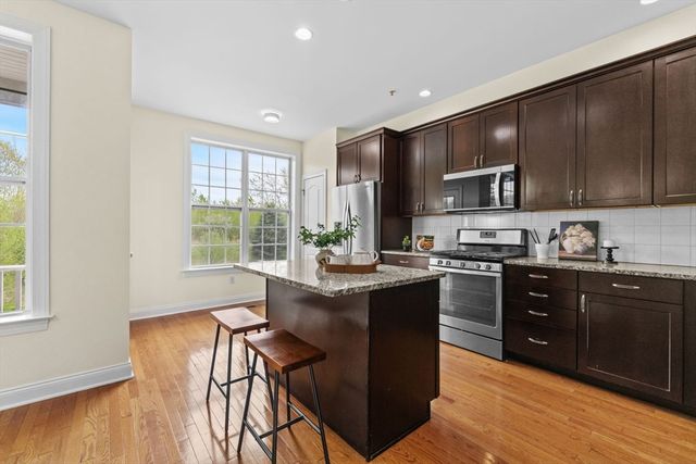 57 Townsend Blvd 57, Westborough, MA 01581