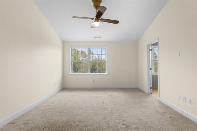 57 Townsend Blvd 57, Westborough, MA 01581