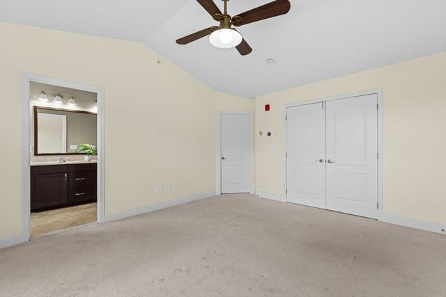 57 Townsend Blvd 57, Westborough, MA 01581