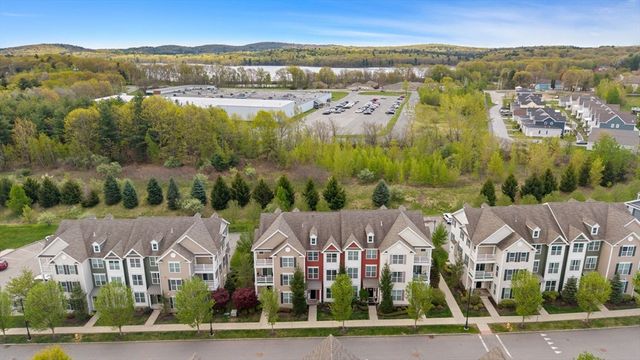 57 Townsend Blvd 57, Westborough, MA 01581