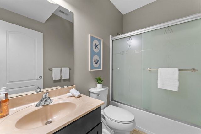 57 Townsend Blvd 57, Westborough, MA 01581