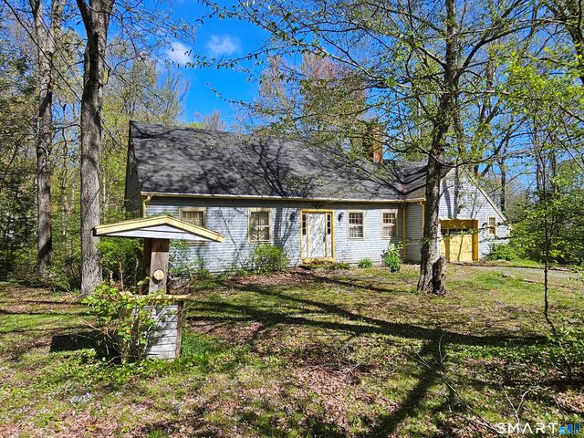 98 Hogs Back Road, Oxford, CT 06478