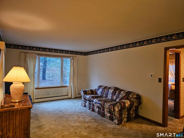 98 Hogs Back Road, Oxford, CT 06478