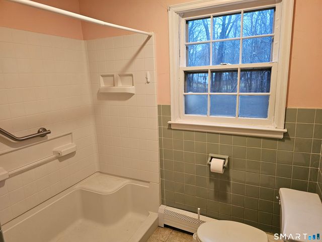 98 Hogs Back Road, Oxford, CT 06478