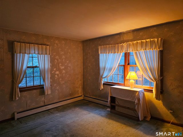 98 Hogs Back Road, Oxford, CT 06478