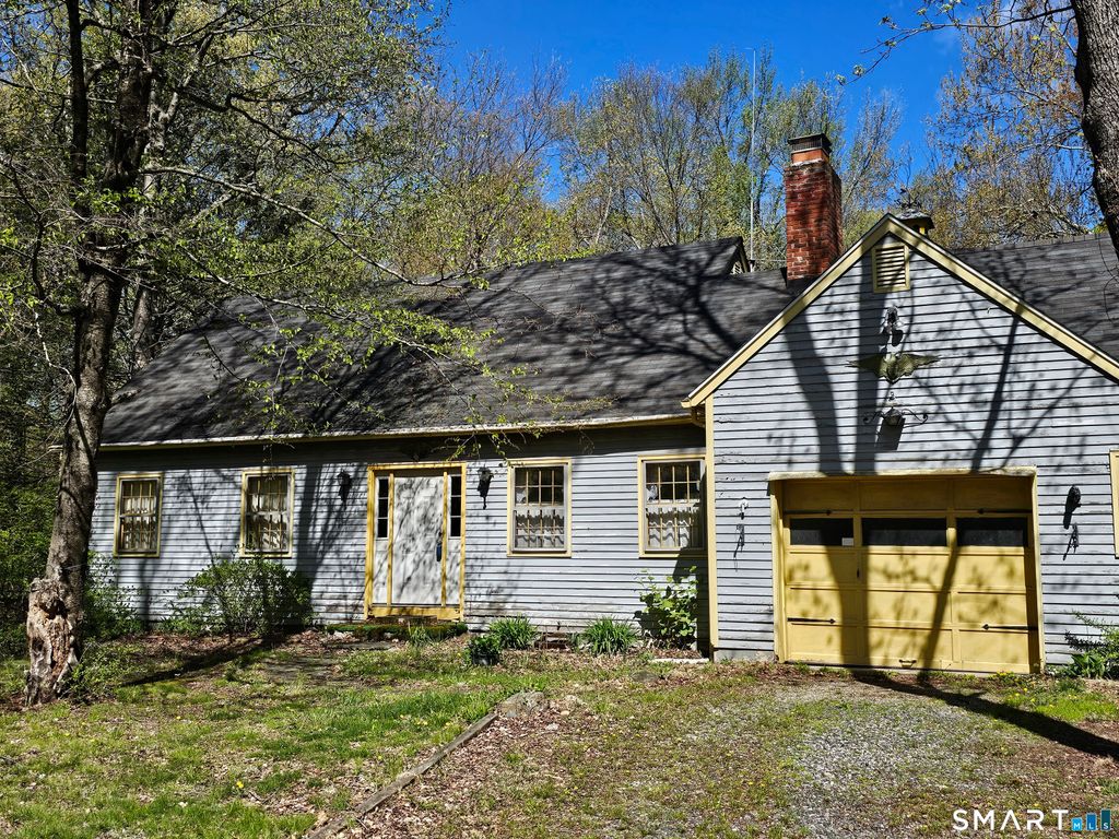 98 Hogs Back Road, Oxford, CT 06478