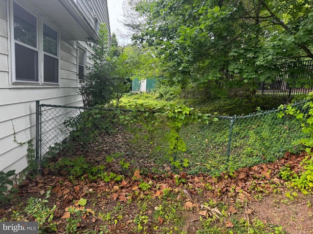 151 BROWNLIE RD, King Of Prussia, PA 19406