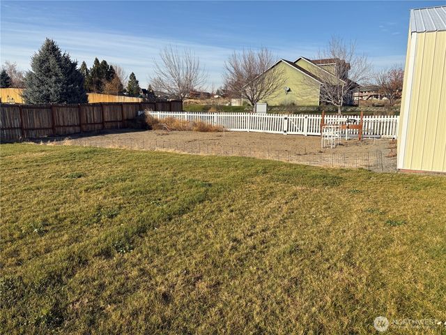 5 Red Apple Drive, Omak, WA 98841