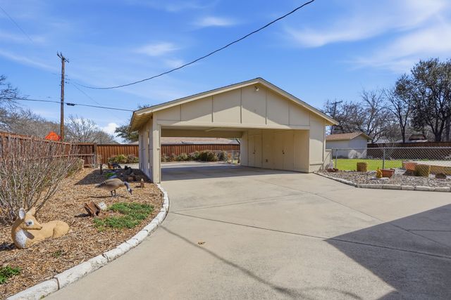 3720 Granada Drive, Richland Hills, TX 76118