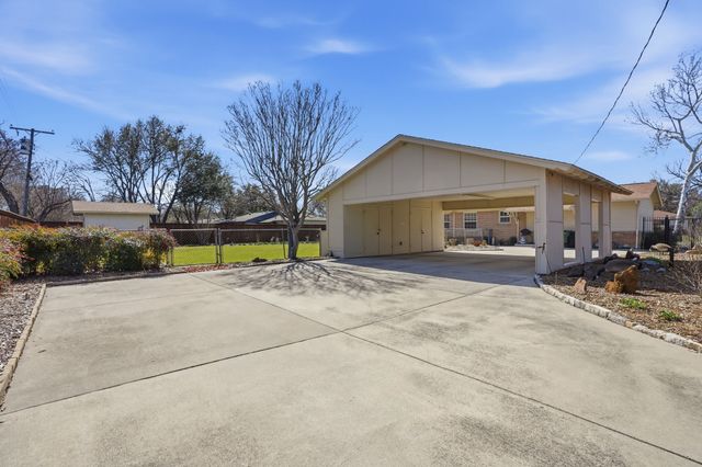 3720 Granada Drive, Richland Hills, TX 76118