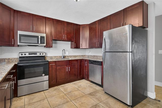 3615 W ROGERS AVENUE, Tampa, FL 33611