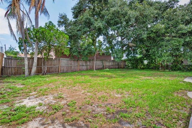 3615 W ROGERS AVENUE, Tampa, FL 33611
