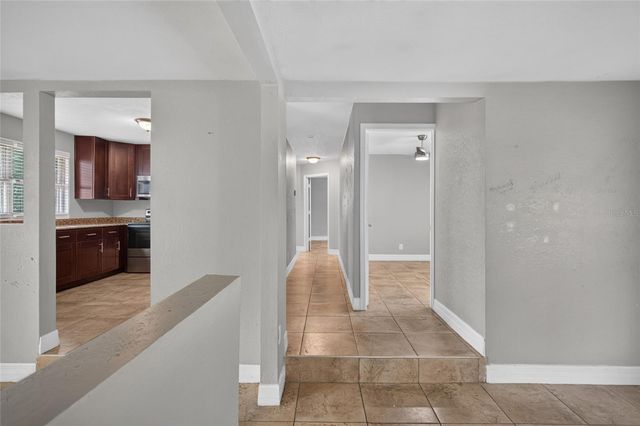 3615 W ROGERS AVENUE, Tampa, FL 33611