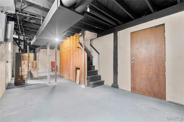 7022 Edison Avenue, St Louis, MO 63121