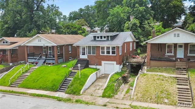 7022 Edison Avenue, St Louis, MO 63121