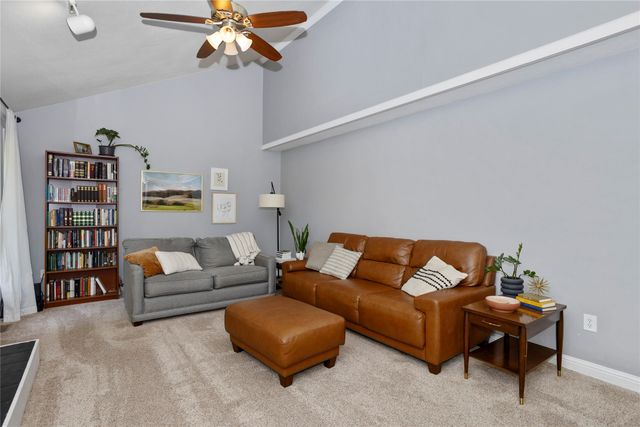 7422 Plum Drive, Urbandale, IA 50322