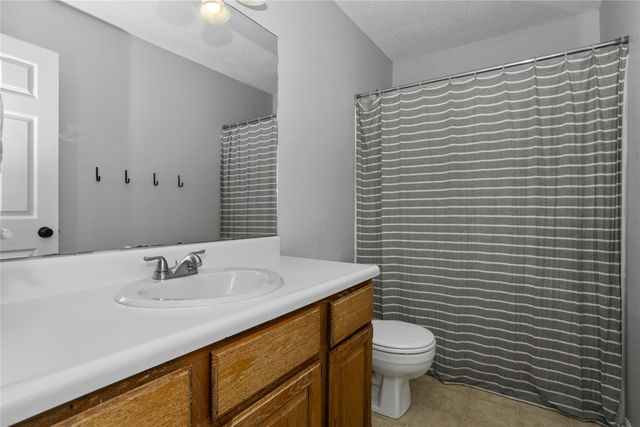 7422 Plum Drive, Urbandale, IA 50322