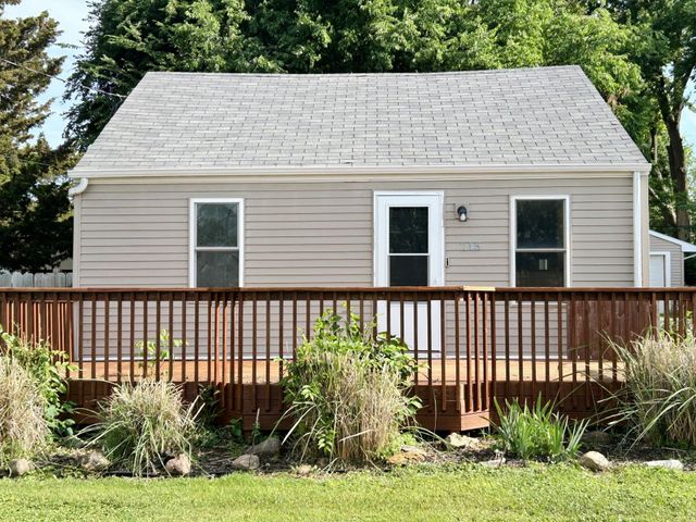215 McKinley Avenue, Des Moines, IA 50315