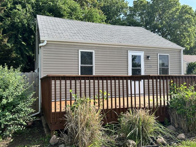 215 McKinley Avenue, Des Moines, IA 50315