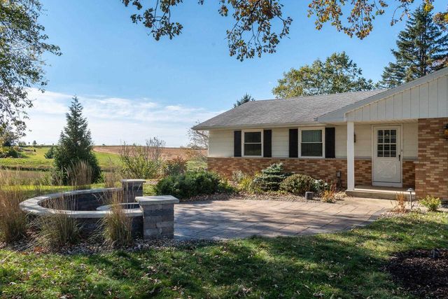 2542 County Road P, Verona, WI 53593