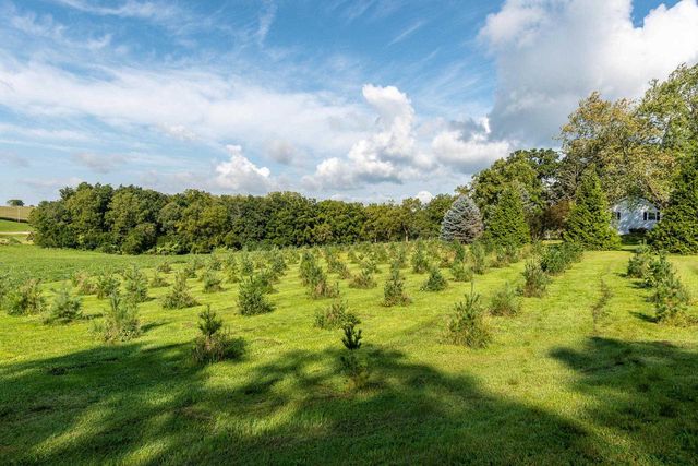 2542 County Road P, Verona, WI 53593