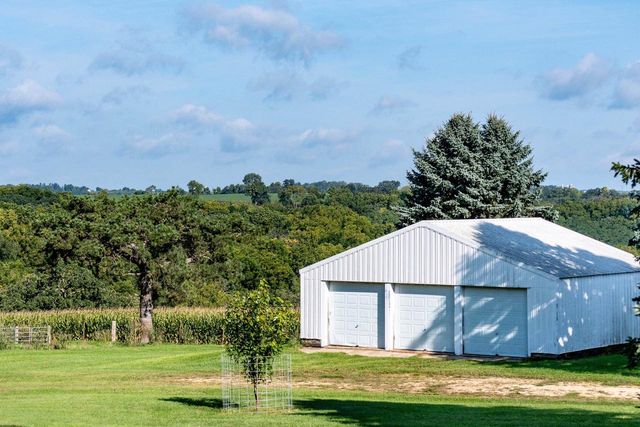 2542 County Road P, Verona, WI 53593