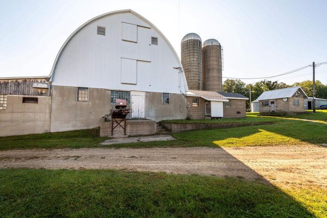 2542 County Road P, Verona, WI 53593