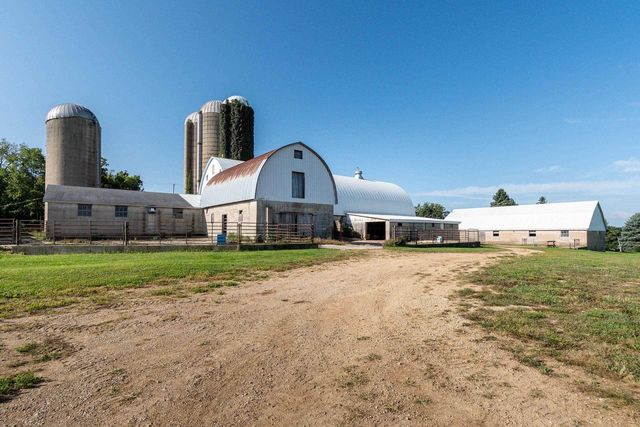 2542 County Road P, Verona, WI 53593