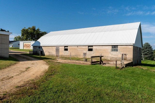 2542 County Road P, Verona, WI 53593