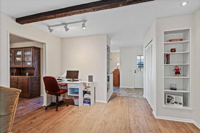 2542 County Road P, Verona, WI 53593