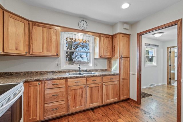 2542 County Road P, Verona, WI 53593