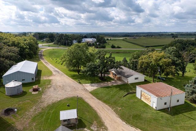 2542 County Road P, Verona, WI 53593