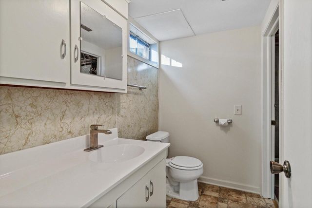 2542 County Road P, Verona, WI 53593