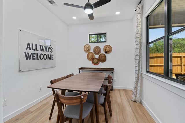 118 Waimanalo LN, Bastrop, TX 78602