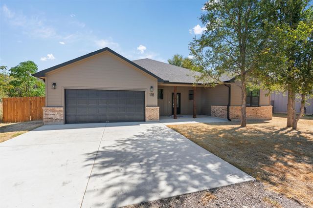 118 Waimanalo LN, Bastrop, TX 78602